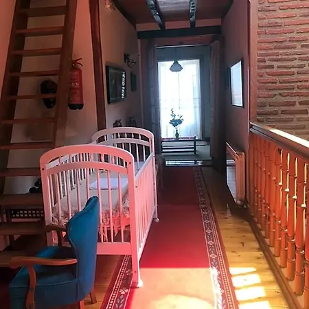 Vinueva فندق *